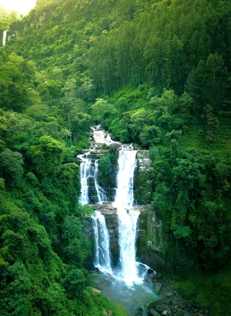 Waterfall Sri Lanka - Baurs Travels