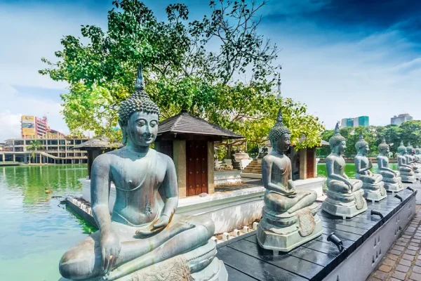 beira lake & seema malaka temple colombo sri lanka