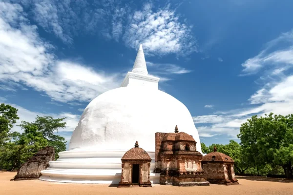 kiri vehera ancient city polonnaruwa - baurs travels