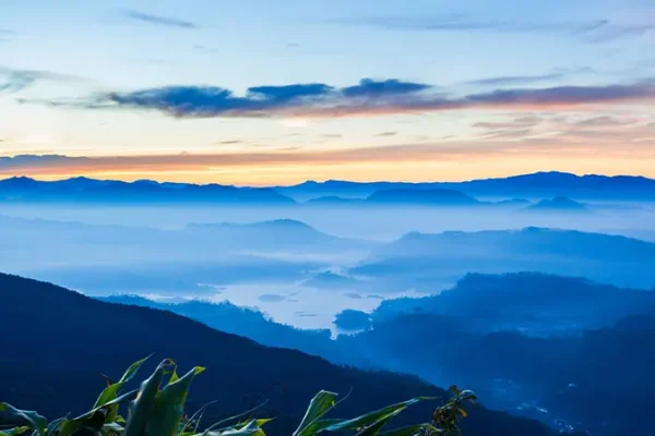 sunrise sri pada adams peak sri lanka baurs travels