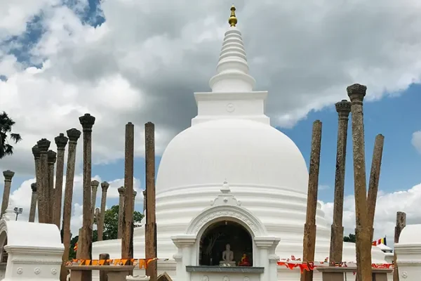 thuparamaya anuradhapura sri lanka - baurs travels