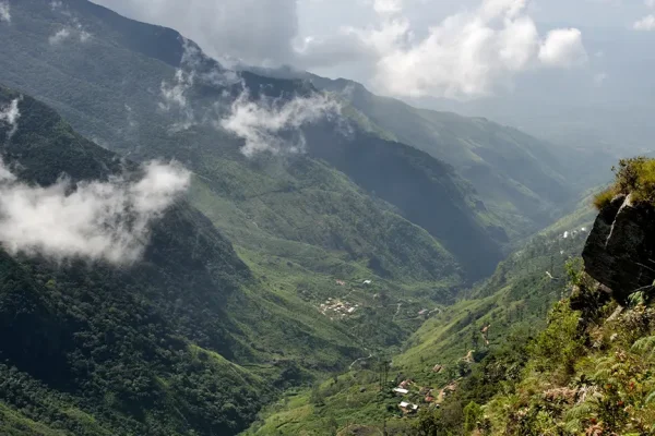 world’s end horton plains sri lanka